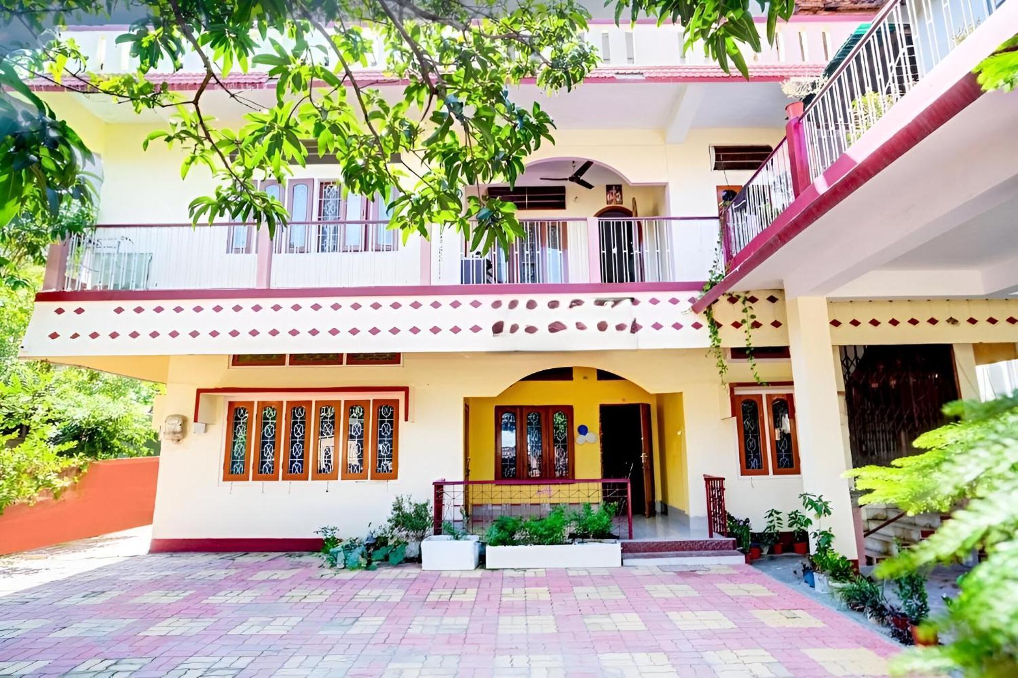 Capital Heritage Homestay Guwahati Eksteriør bilde